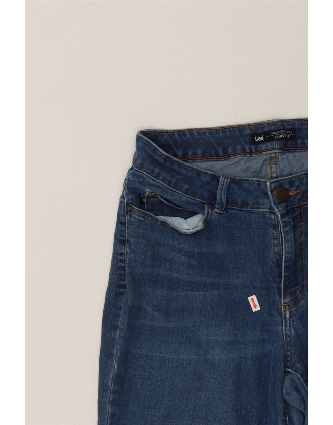 LEE Womens Curvy Fit Bermuda Denim Shorts W30 Medium Blue Vintage Lee and Second-Hand Lee from Messina Hembry 