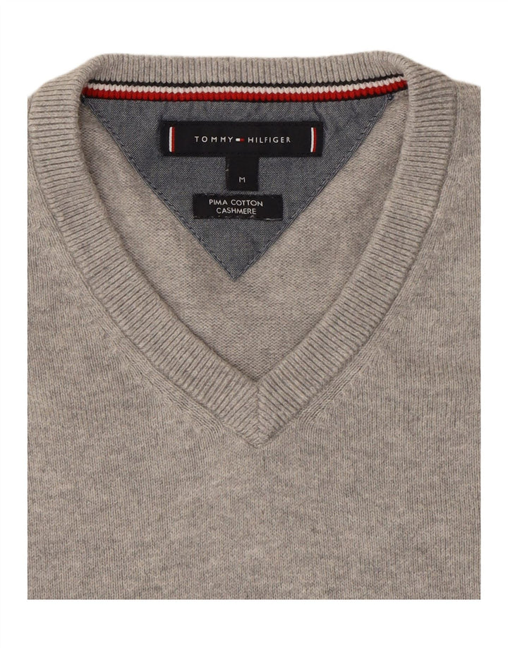 TOMMY HILFIGER Mens V-Neck Jumper Sweater Medium Grey Cotton Vintage Tommy Hilfiger and Second-Hand Tommy Hilfiger from Messina Hembry 