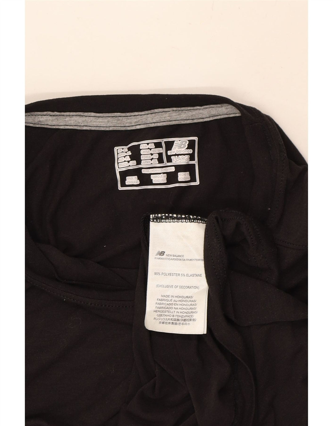 NEW BALANCE Mens T-Shirt Top XL Black Polyester Vintage New Balance and Second-Hand New Balance from Messina Hembry 