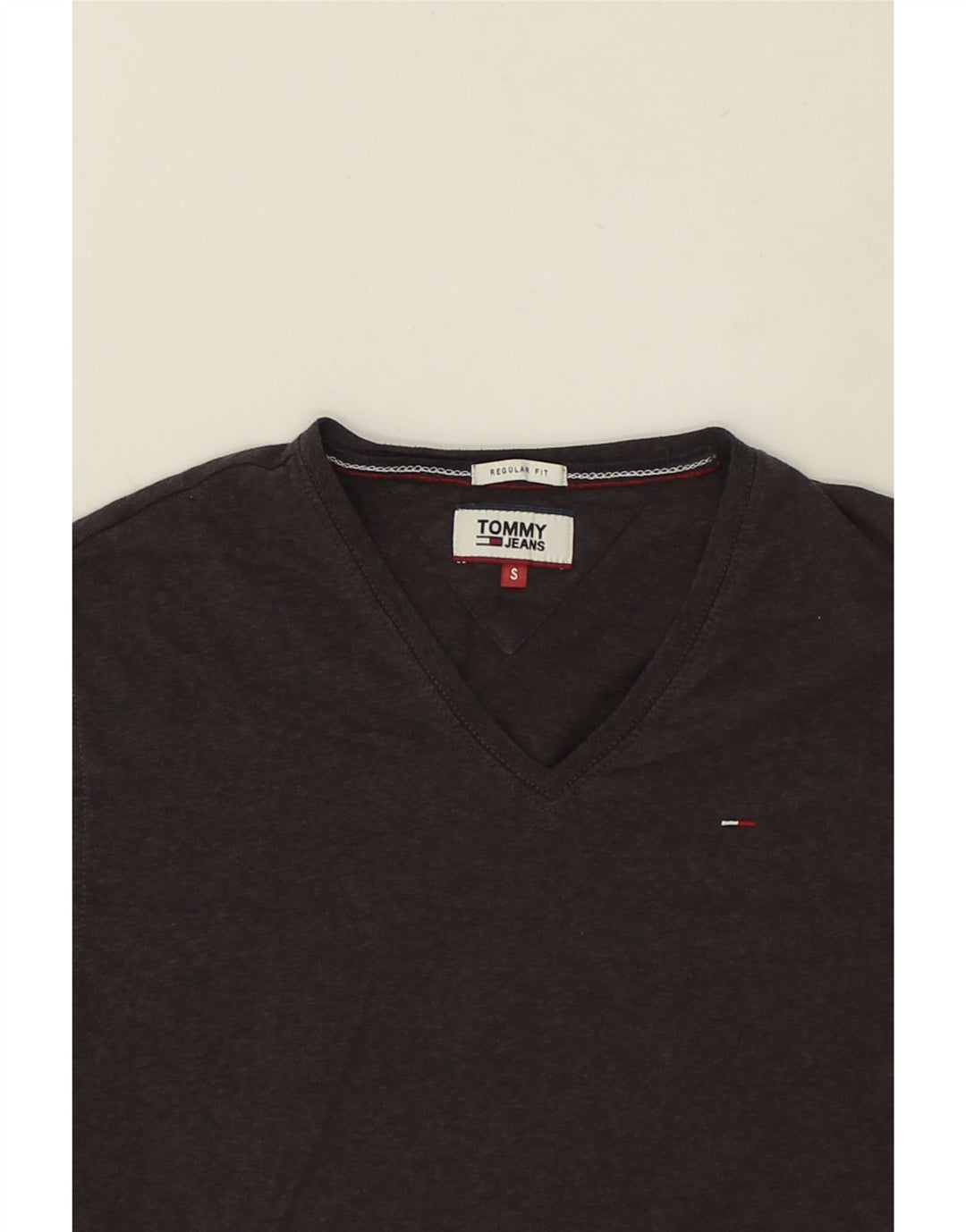 TOMMY HILFIGER Mens Regular Fit T-Shirt Top Small Grey Vintage Tommy Hilfiger and Second-Hand Tommy Hilfiger from Messina Hembry 