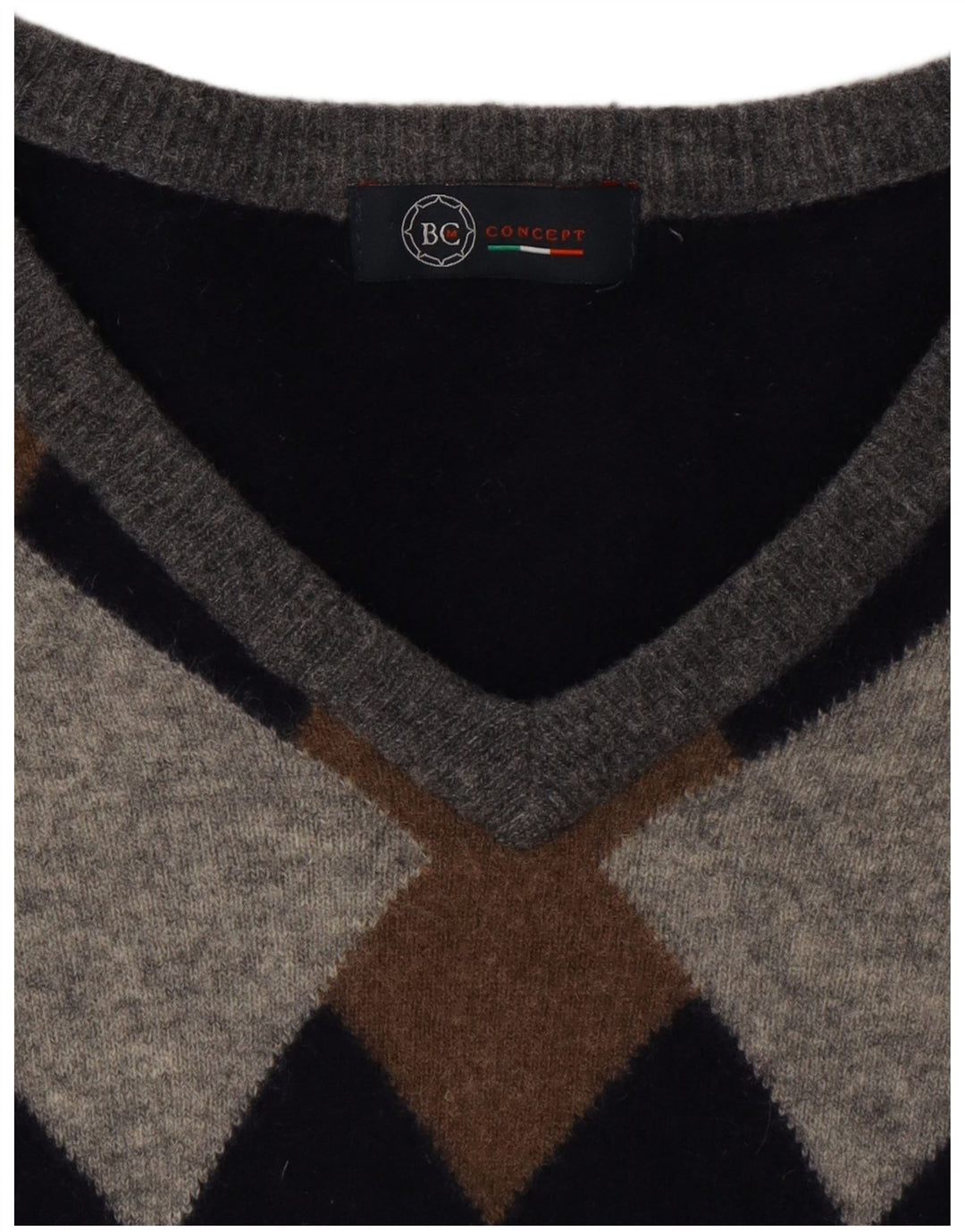 VINTAGE Mens V-Neck Jumper Sweater Small Navy Blue Argyle/Diamond