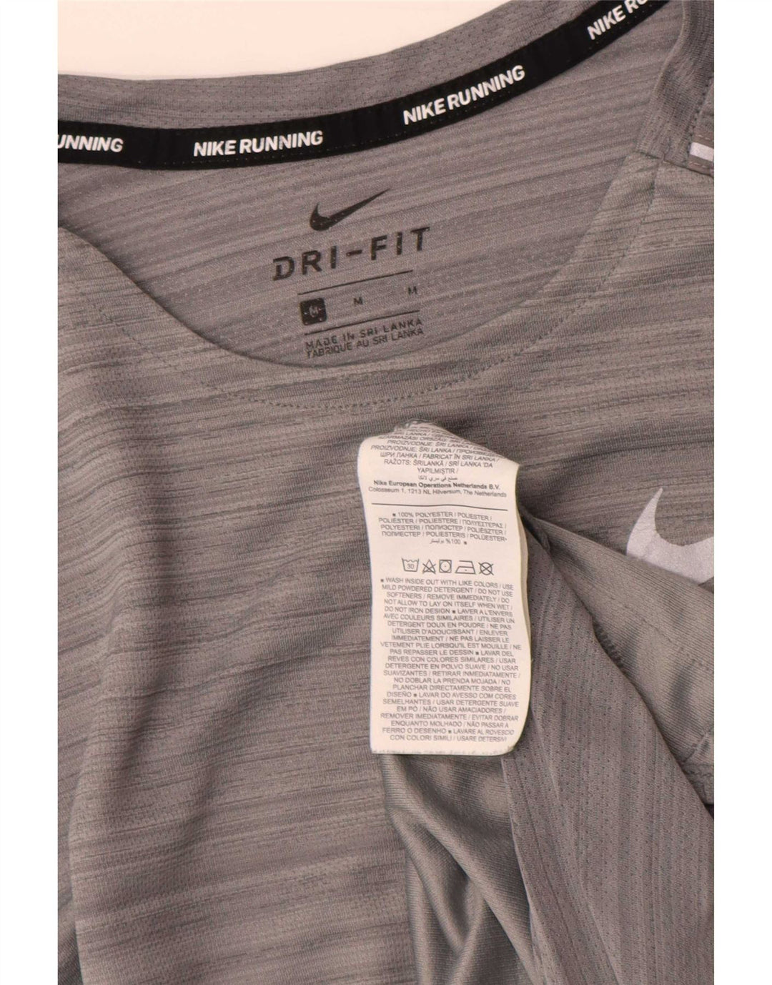 Мужская футболка Nike Dri Fit из полиэстера среднего серого цвета в полоску
