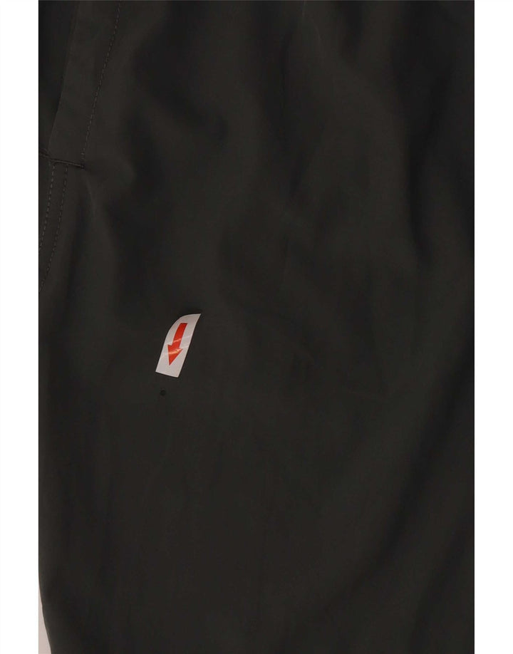 Ανδρικό αθλητικό σορτς Nike Dri Fit από μεσαίο γκρι πολυεστέρα