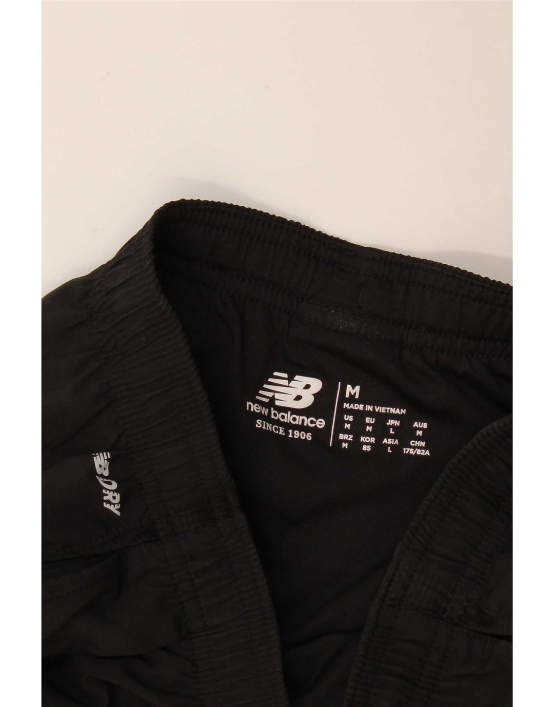 New Balance Mens Sport Shorts Medium Black