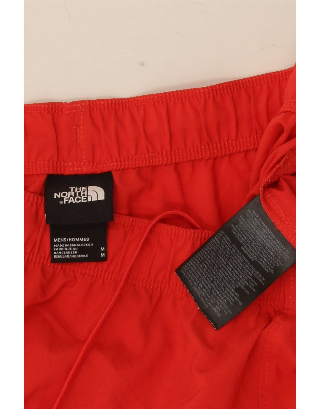 The North Face Herren-Sportshorts aus mittelrotem Polyester