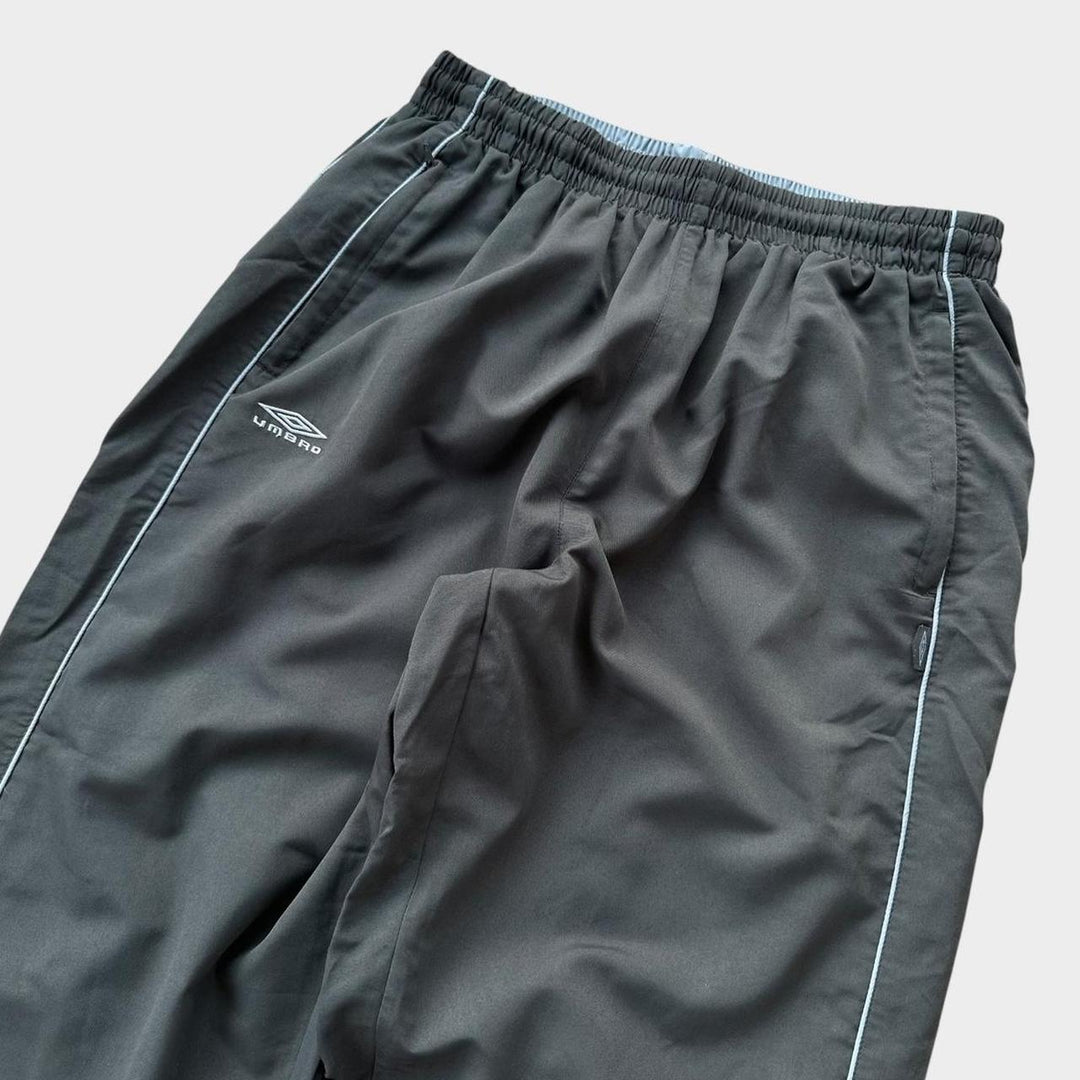 Vintage Umbro track pants - XL