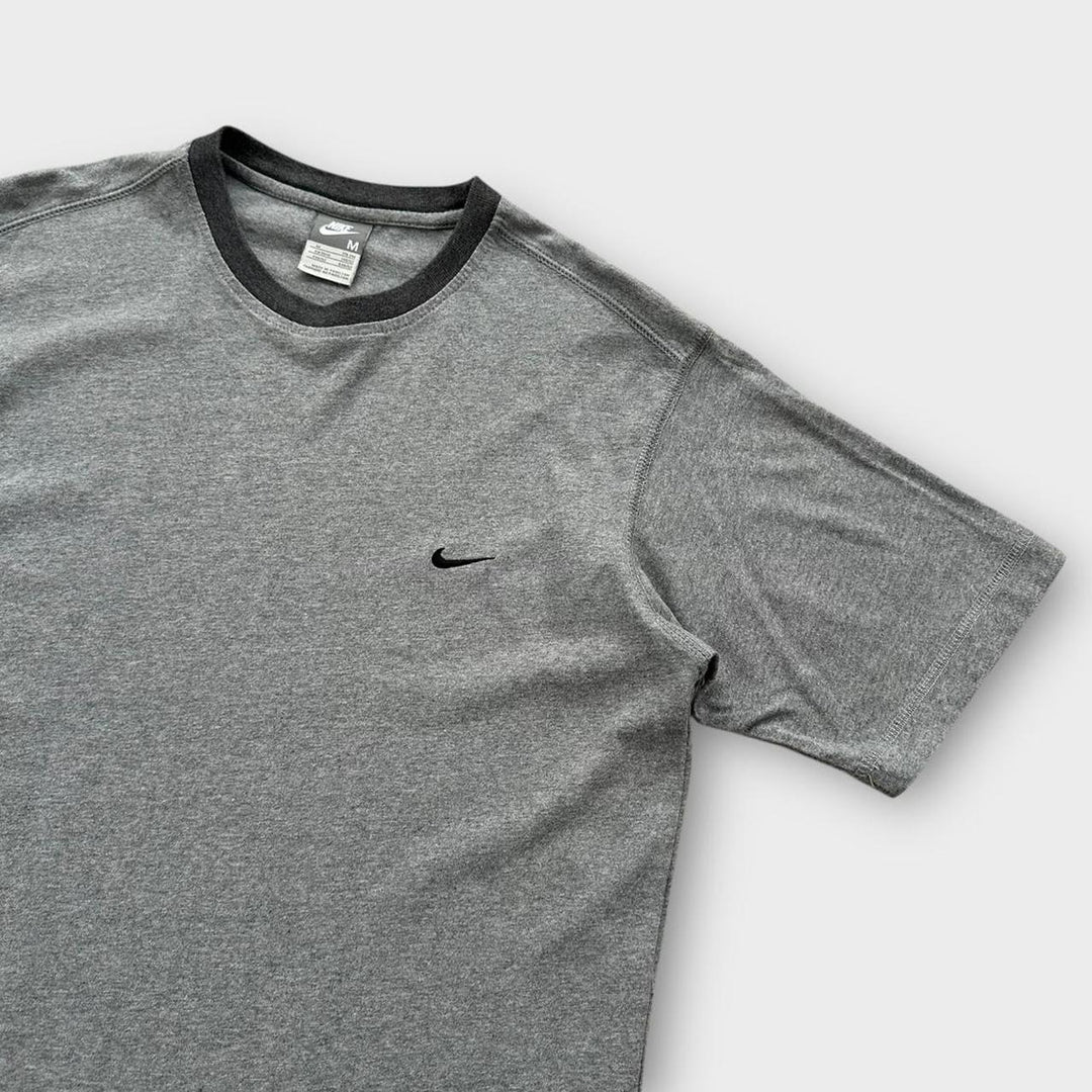 Vintage Nike tee - medium