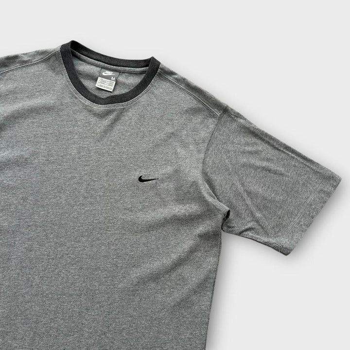 Vintage Nike tee - medium