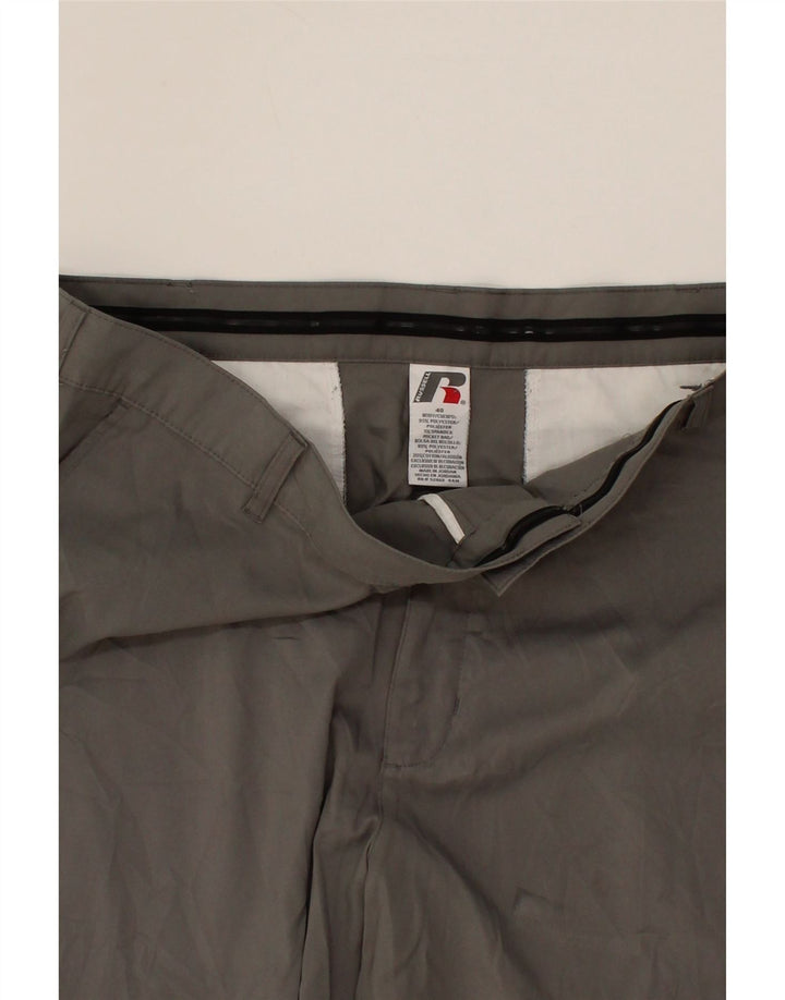 RUSSELL ATHLETIC Mens Chino Shorts W40 XL Grey Polyester Vintage Russell Athletic and Second-Hand Russell Athletic from Messina Hembry 