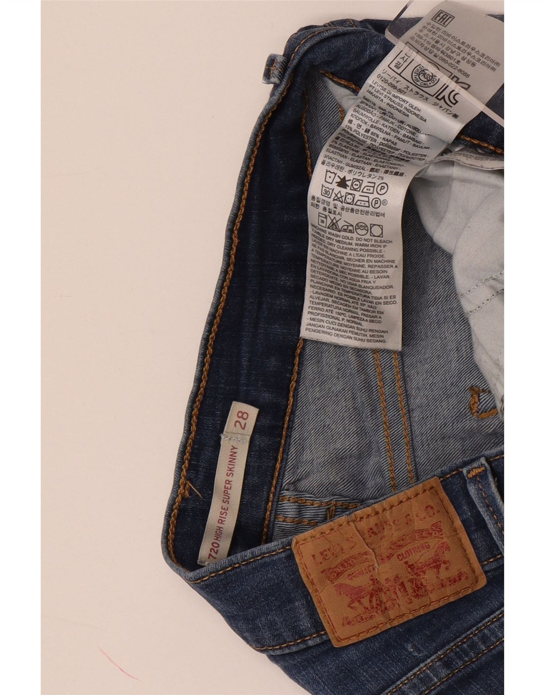 LEVI'S Damen 720 High Rise Denim Shorts W28 Mittelblaue Baumwolle