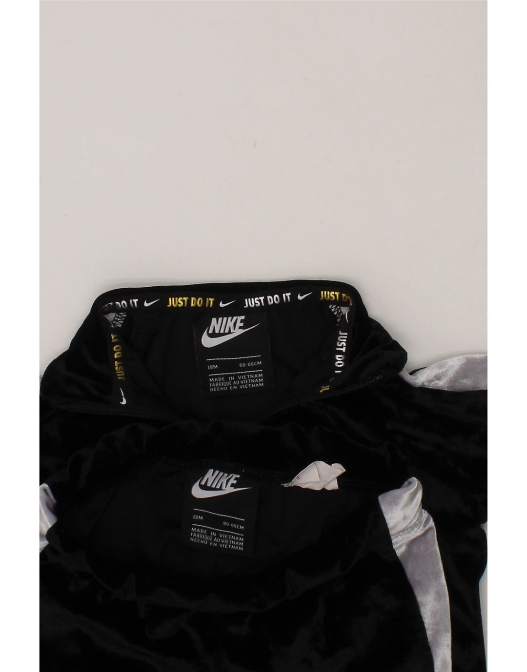 NIKE Baby Boys Full Tracksuit 12-18 Months  Black Colourblock Polyester Vintage Nike and Second-Hand Nike from Messina Hembry 