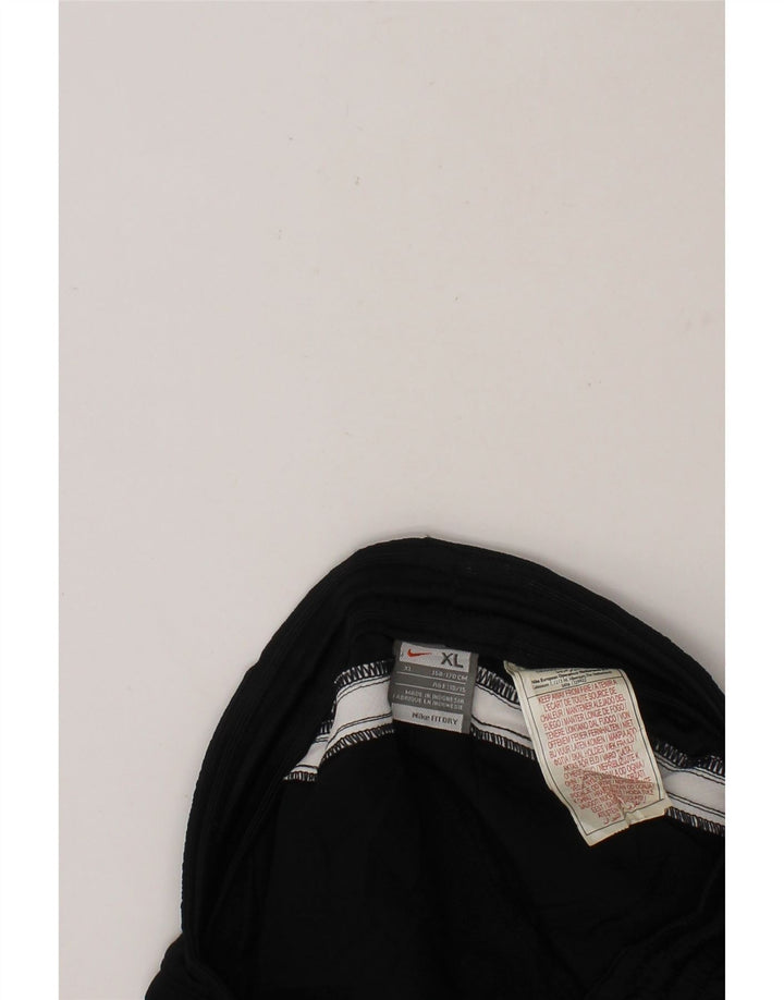NIKE Boys Sport Shorts 13-14 Years XL Black Polyester Vintage Nike and Second-Hand Nike from Messina Hembry 