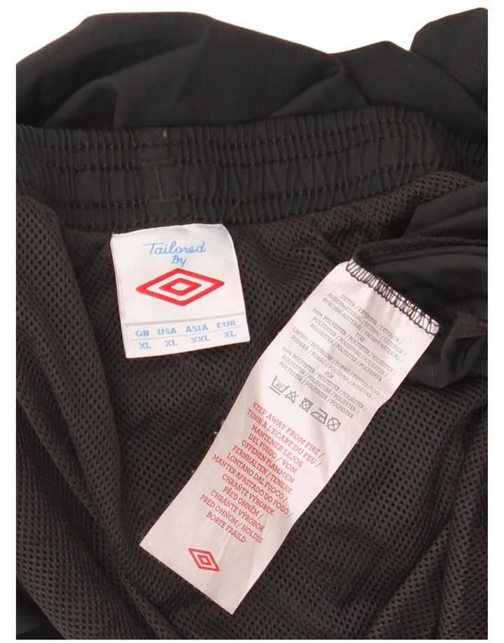 Umbro Herren Sportshorts XL Schwarz Polyester