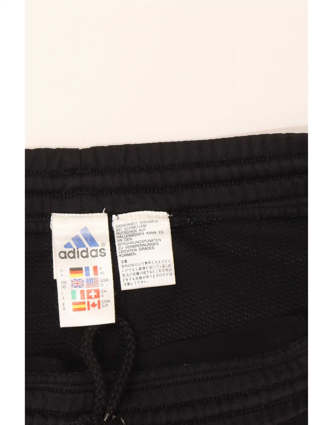 Мужские спортивные шорты Adidas среднего размера из полиэстера черного цвета