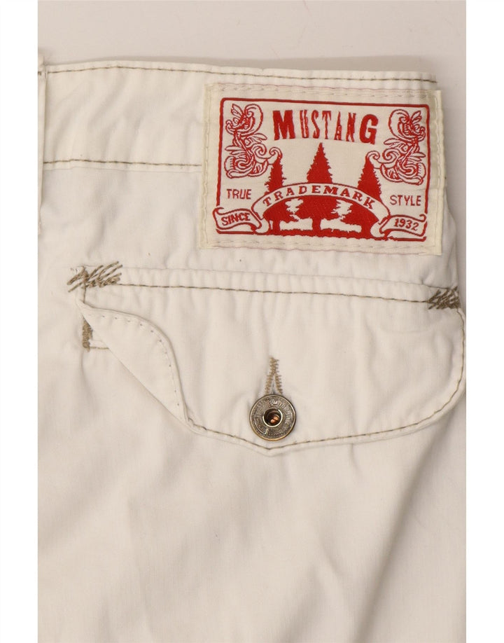 MUSTANG Mens Chino Shorts W32 Large White Cotton Vintage Mustang and Second-Hand Mustang from Messina Hembry 